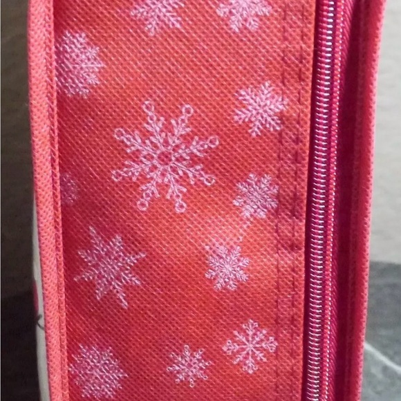 NEW Good Tidings 4 Pc Queen Set Christmas Snowman Santa Penguin Reindeer - Picture 3 of 6